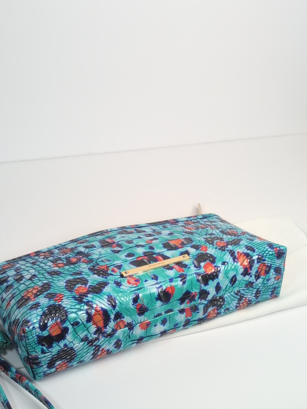 Brahmin Turquoise Multi Croc-Embossed Wristlet with Removable Strap NWT - Picture 12 of 13
